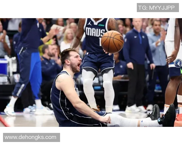 湖人对阵鹈鹕最新比赛精彩回顾与赛后分析全景呈现